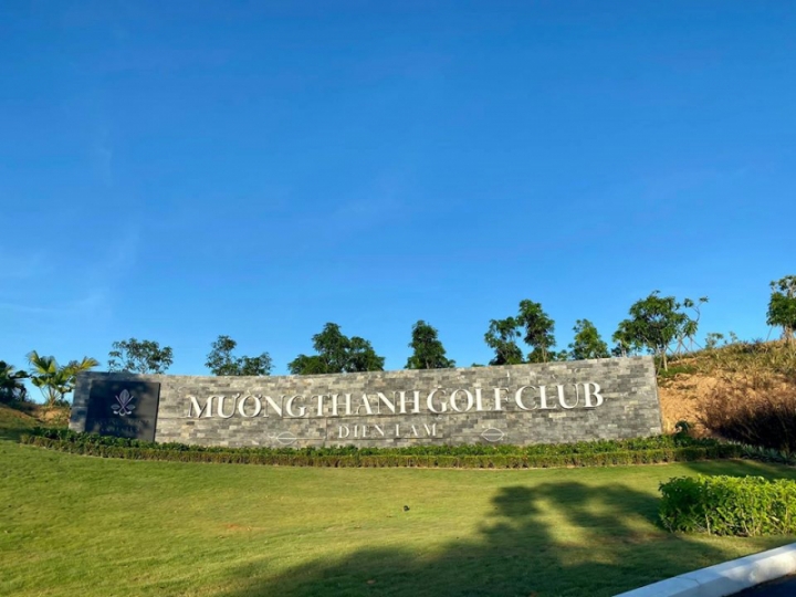 Golf Course Location