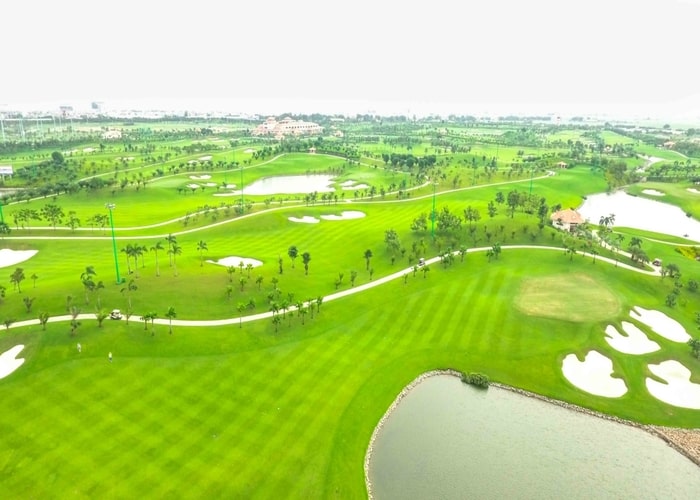 Unique golf course design